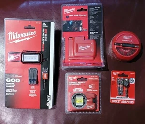 Milwaukee Accessory Kit - Headlamp, Power Source, 360 Level, Puck, Bag, Socket A - Picture 1 of 10