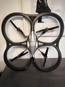 Parrot AR.Drone 1.0 & 2.0 Set mit Zubehör Akkus Ladegeräten funktionsfähig - Bild 1 von 16