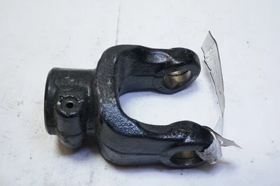 New Weasler 102-8606 Tractor Yoke, Steel for Universal Products Ships FREE - Image 1 of 4