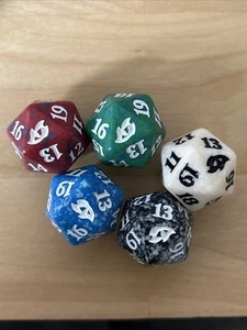 Magic The Gathering: D20 Regular Spindown Dice Ikoria IKO Full Set - Picture 1 of 1