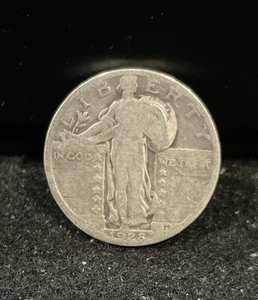 1928 Silver Standing Liberty Quarter In Extra Fine Condition 636 - Picture 1 of 2