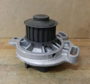 1979-86 Audi 5000 2.0 I5 / Volvo 240 740 2.4 I6 new DIESEL water pump 069121069C - Picture 1 of 5