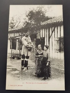 CPA 40 FOLKLORE -- Les LANDES -- Facteur dans la grande Lande - Imagen 1 de 2