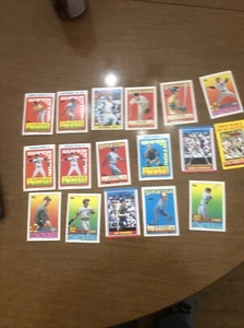 Mini lote de 17 Topps 1988-90 - Ryan, Griffey, Ripken, Brett, Biggio + en muy buen estado-como nuevo - Imagen 1 de 3