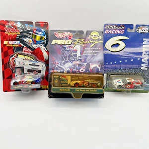 Nascar Lot 3 Neu in Verpackung Mark Martin Racing Champions 1/64 Rennwagen - Bild 1 von 5