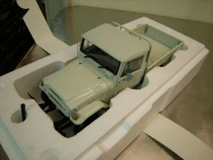 1:18 Kyosho Toyota Land Cruiser 40 camioneta blanca/blanca en embalaje original - Imagen 1 de 2