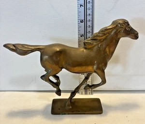 Estatuilla vintage de semental/caballo de latón - Imagen 1 de 5