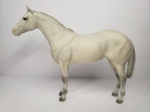 Breyer Watchful Mare #700593 Alabaster Lady Phase 1993 - Picture 1 of 14