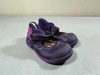 Clarks kids purple leather & suede hook & loop ankle boots toddler size 3.5 wide - Image 1 of 3