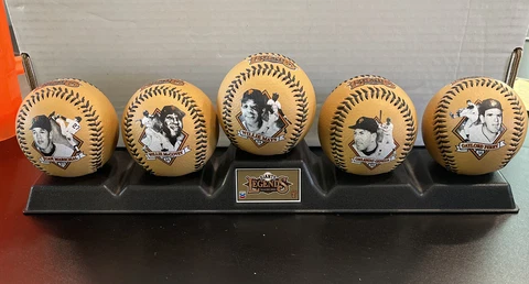 2005 SF Giants Legends Collectors Series Chevron Baseball Set - Mays McCovey Cover