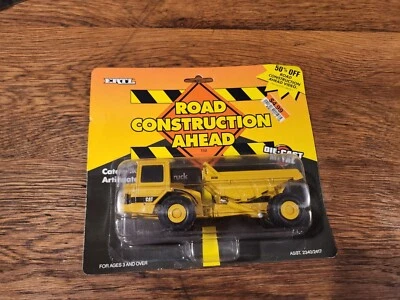 Camión de volteo articulado ERTL Caterpillar D25D construcción de carreteras por delante 1995 Foto 1 de 4