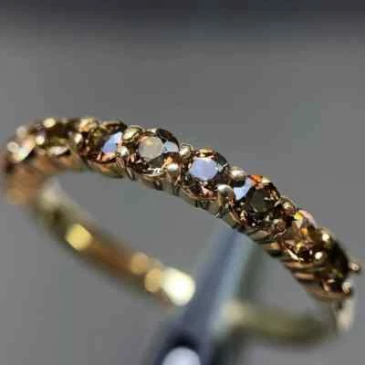 Alianza de diamantes de chocolate de corte redondo de 2 quilates con acabado de oro amarillo de 14 quilates Foto 1 de 4