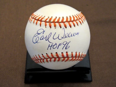 EARL WEAVER HOF 96 ORIOLES MANAGER SIGNED AUTO RIPKEN # 8 OML BASEBALL PSA/DNA - Image 1 of 3