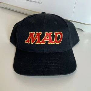 Cappello berretto vintage marca KC MAD TV logo commedia rivista spettacolo snapback nero - Foto 1 di 6