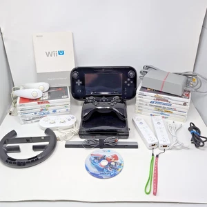 Wii U Bundle: 32GB Console Gamepad Pro Controller WiiMotes Cords Manual & Games - Picture 1 of 24