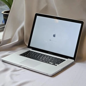 Apple MacBook Pro 15", A1286, Intel i7 3rd Gen., 2.60GHz, 16GB, 500GB HDD - Afbeelding 1 van 21