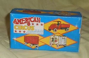American Circus Equipment Wagon 933-1389  HO - Picture 1 of 2