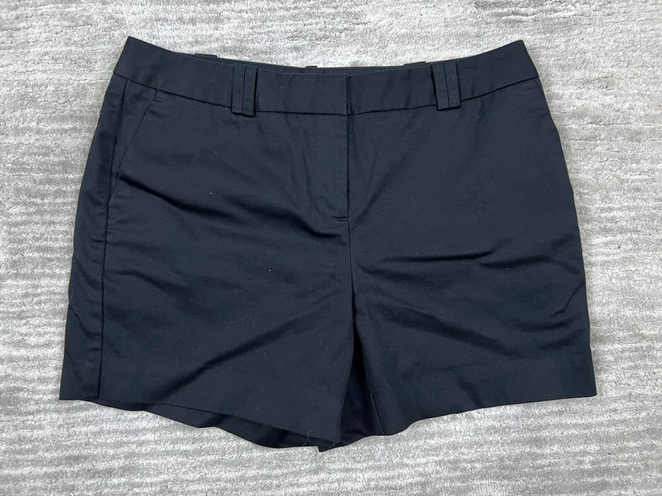 Worthington Shorts Womens 4 Black Cotton Blend Flat Front Modern Fit Chino - Image 1 of 4