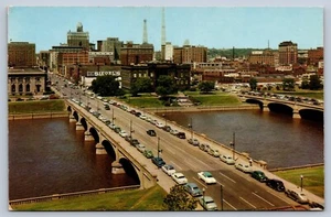 Des Moines Iowa Looking West Along Walnut Street Bridge Hotels Postcard - Picture 1 of 2