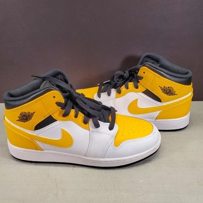 Nike Air Jordan 1 Youth SZ 7Y Womens 8.5 Mid GS University Gold 554725-170 - Image 1 of 4