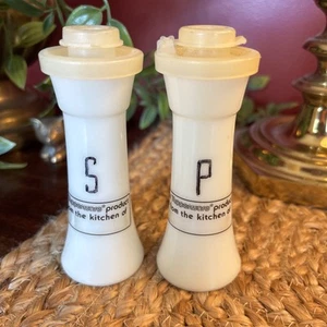 Vintage Tupperware Hourglass 4.5" Salt & Pepper Shakers Gold 1970s Clean - Picture 1 of 6
