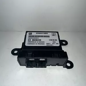 Módulo de asistencia de estacionamiento GM 2007-2010 nuevo stock antiguo 25857380 25973805 Tahoe Sierra Etc - Imagen 1 de 6