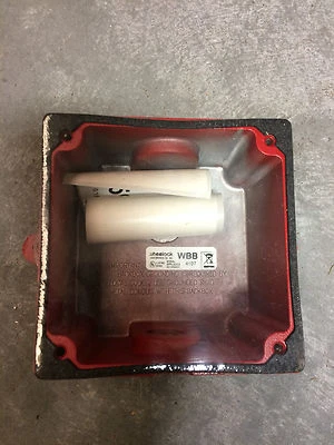 Caja trasera resistente a la intemperie Viking VF4977-10 - roja - nueva, alarma contra incendios Foto 1 de 3