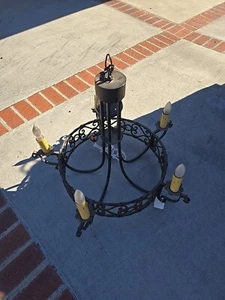 1920S STYLE SPANISH REVIVAL WROUGHT IRON HANGING 5 LAMP CHANDELIER PENDANT. - Picture 1 of 3