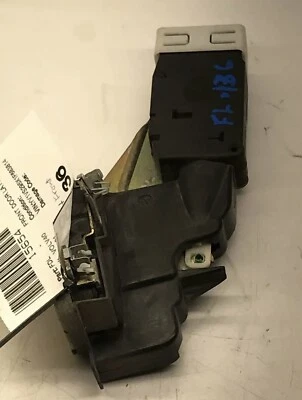 Volvo S40 40 Series 2001 cerradura puerta delantera pestillo actuador lado conductor izquierdo fabricante de equipos originales Foto 1 de 4