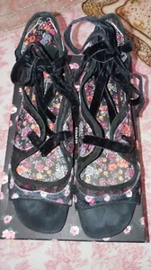 Womans Coach Floral Velvet Sandals - Picture 1 of 6