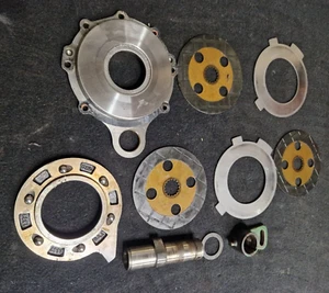 Original John Deere RH Bremsensatz - 3033R, 3038R, 3039R, 3045R, 3046R - TOP - Bild 1 von 2