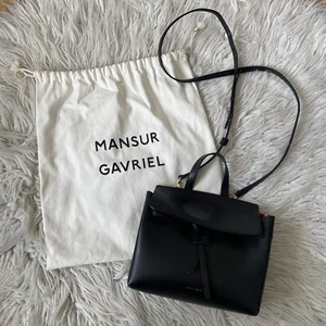 MANSUR GAVRIEL schwarze wandelbare Leder-Umhängetasche Schultergriff Damentasche - Bild 1 von 13