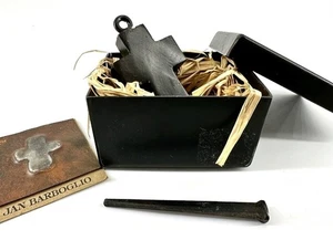 JAN BARBOGLIO CROSS TRINKET BOX Iron Forged Metal HOUSE BLESSING 3.5x3 RETIRED - Picture 1 of 8