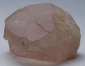 NATURAL FLUORAPATITE -16 CARATS FLUORAPATITE CRYSTAL FROM PAKISTAN, (N-134), - Picture 1 of 6