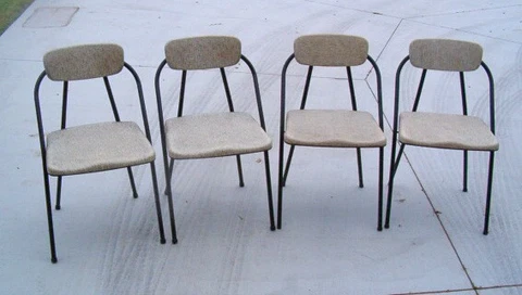 Very Nice Vintage Set of 4 Hamilton Cosco Folding Chairs Model 65 Pattern Cover