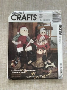 PATRÓN DE COSTURA McCalls 5019 MUÑECAS SANTA Y SEÑORA CLAUS + MUÑECAS ELF Vino Faye SIN CORTAR - Imagen 1 de 3