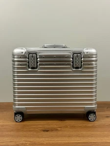 Rimowa Topas Pilot Pilotenkoffer Cabin Size (pre-LVMH) 24144 Neuwertig - Picture 1 of 11