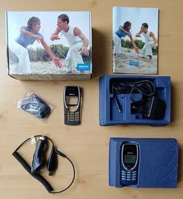 NOKIA 8210 HANDY BLAU OVP - Bild 1 von 4