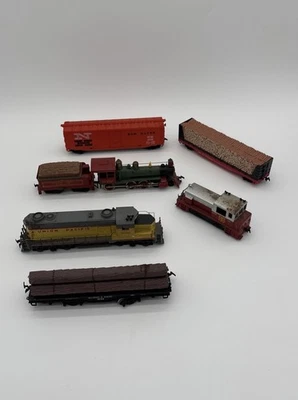 Лот из 6 поездов масштаба HO — Mantua/Tyco Union Pacific Loco, крытый вагон New Haven - Изображение 1 из 4