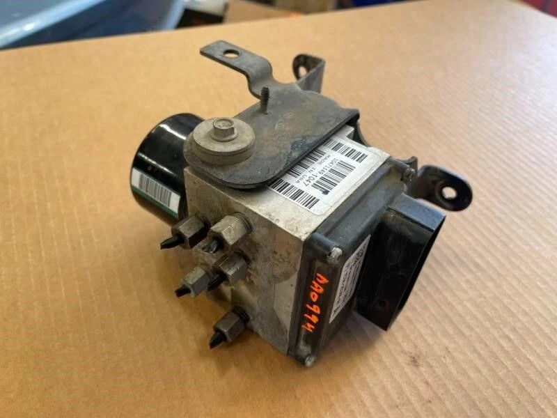 Conjunto de bomba de freno antibloqueo ABS Super Duty 2008-2010 Ford F-250 F-350 OEM Foto 1 de 1