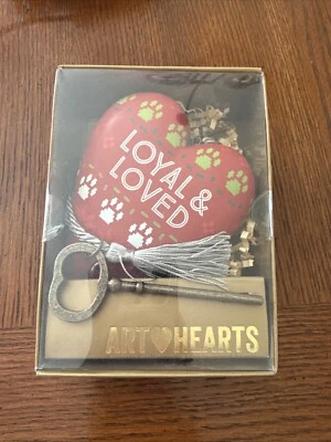 Arte leal e amada coração por Demdaco escultura e chave nova na caixa ornamento para animais de estimação - Imagem 1 de 4