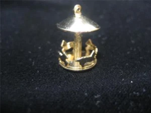 Vtg Carousel Mechanical Charm for Bracelet Horses Gold Tone Merry Go Round Pony - Picture 1 of 10