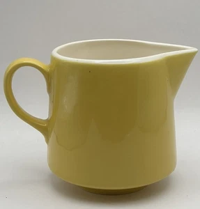 De Colección Royal China EE. UU. "CASABLANCA" Crema Amarilla Cavalier Ironstone MCM - Imagen 1 de 7