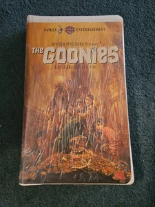 The Goonies, Steven Spielberg VHS Tape Clamshell Warner Bros. Movie 1995 NEW Vtg - Picture 1 of 5