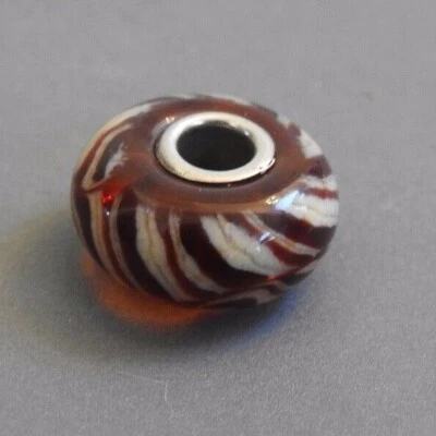 VIDRIO ARTÍSTICO rayas emplumadas cuentas raíz cerveza ámbar y blanco Foto 1 de 4