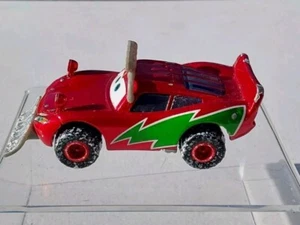 Pixar Cars Schneepflug Lightning McQueen Holiday Winter Weihnachtsauto Diecast - Bild 1 von 5