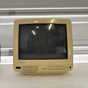 Vtg CRT TV Quastar TP1015J White Retro Gaming 1993 Tested Working - Picture 1 of 7