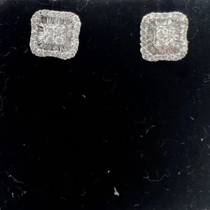 14 Karat Weißgold Diamant Pave Ohrringe mit Schraubverschluss - Bild 1 von 6