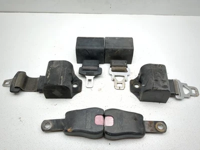 Conjunto de conjunto de cinto de segurança 15-25 Kubota RTV X1140 - Imagem 1 de 4