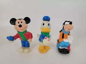 De colección. Figura Vinilo Coleccionable Disney Mickey Mouse, Pato Donald y Goofy 3" - Imagen 1 de 6